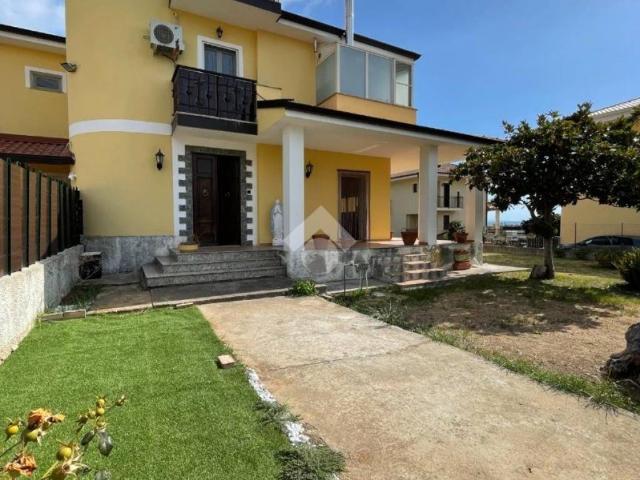 Casa indipendente in vendita a Gizzeria CZ