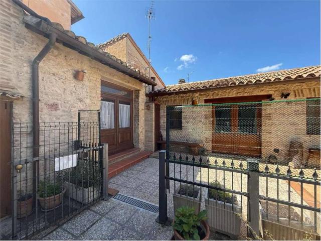 Casa indipendente in vendita a Giano dell'Umbria PG