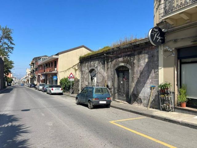 Casa indipendente in vendita a Giarre via Don Luigi Sturzo, 138