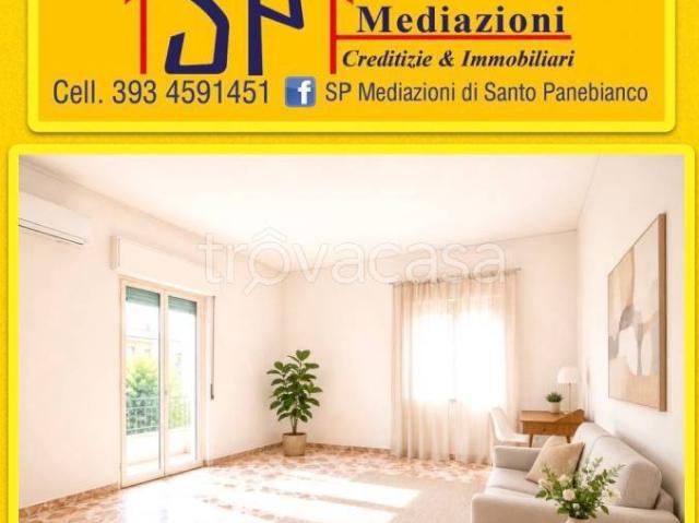 Casa indipendente in vendita a Giarre via Enrico Fermi
