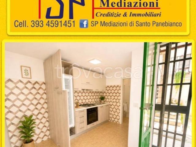 Casa indipendente in vendita a Giarre via Ruggero I
