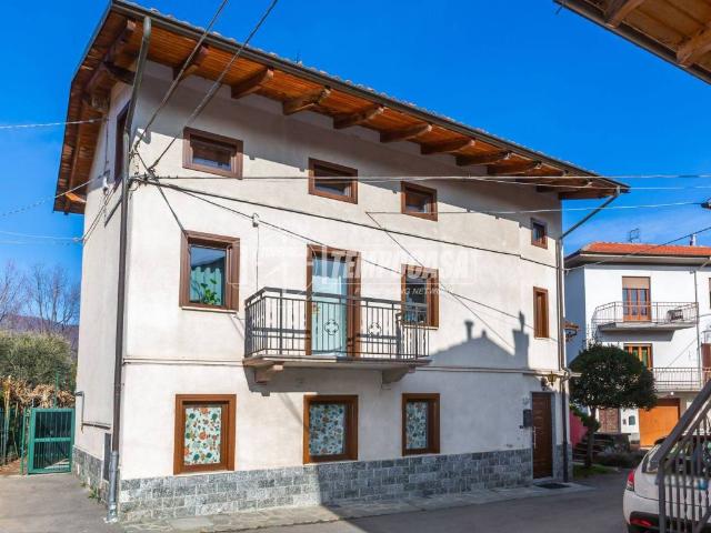 Casa indipendente in vendita a Giaveno TO