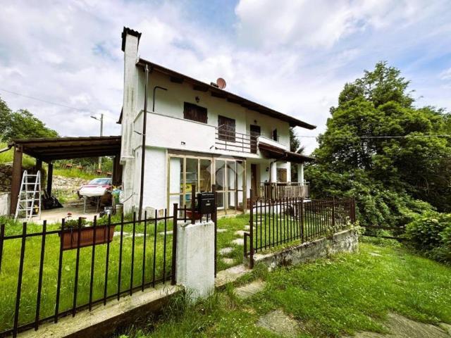 Casa indipendente in vendita a Giaveno TO