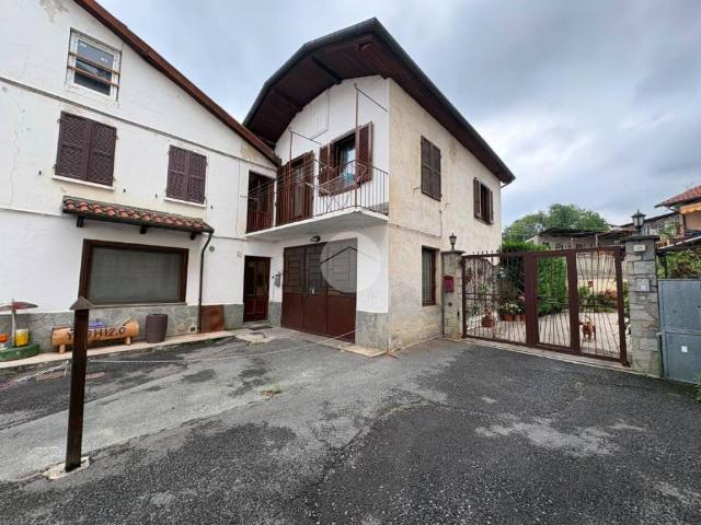 Casa indipendente in vendita a Giaveno TO