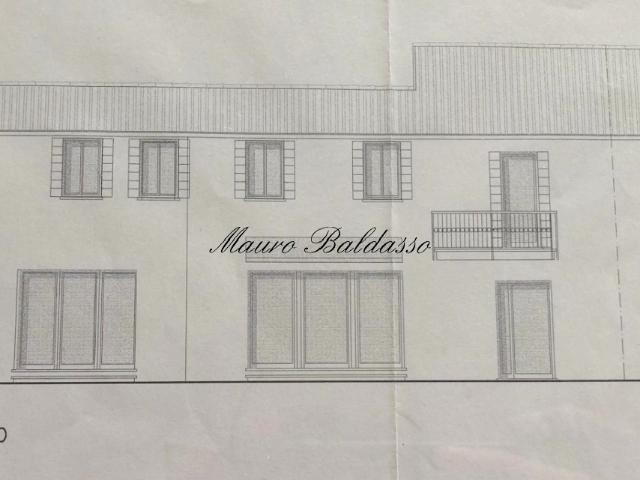 CASA INDIPENDENTE in VENDITA a GIAVERA DEL MONTELLO di 10 vani