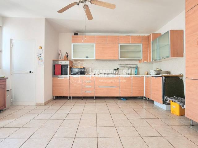 Casa indipendente in vendita a Gioia Del Colle