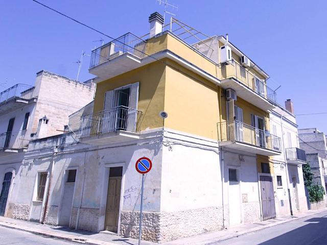 Casa indipendente in vendita a Grumo Appula BA
