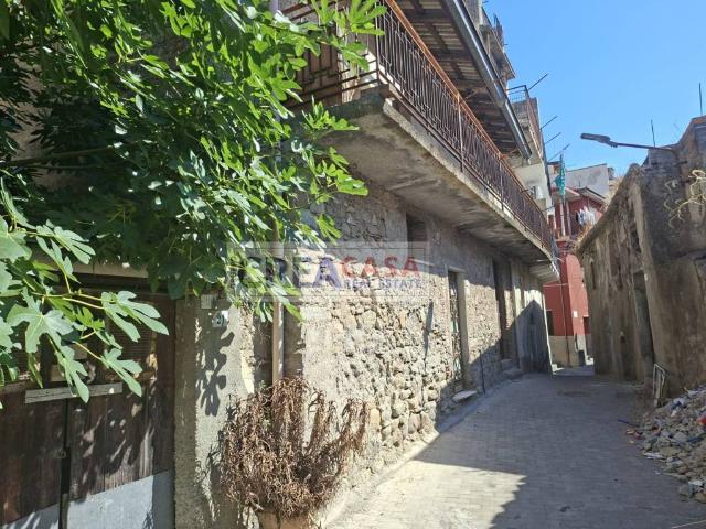 Casa indipendente in vendita a Graniti ME