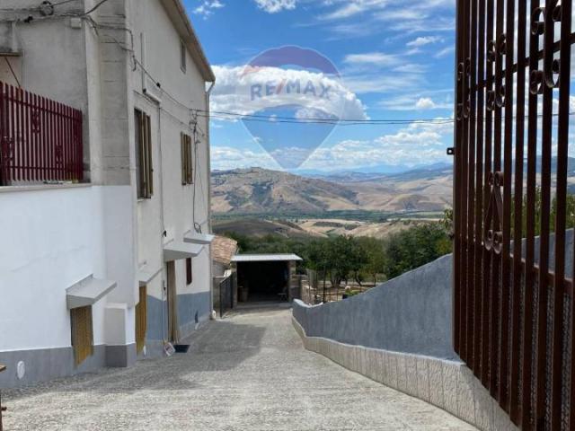 Casa indipendente in vendita a Grassano