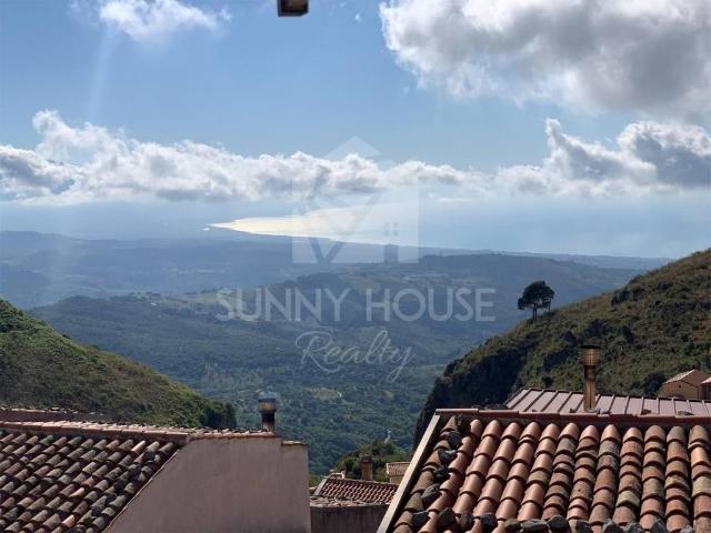 Casa indipendente in vendita a Gratteri PA