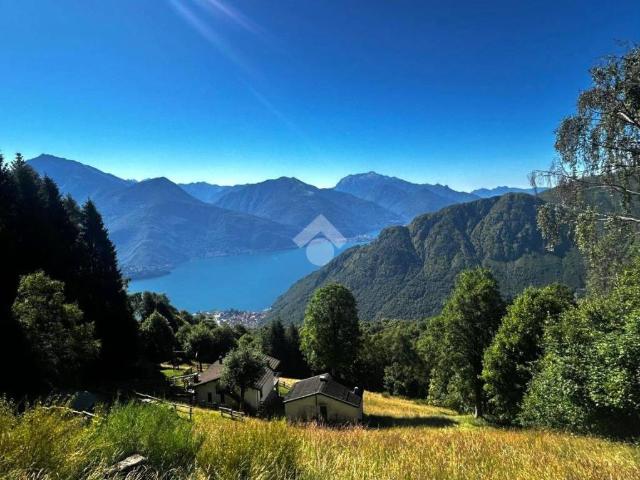 Casa indipendente in vendita a Gravedona ed Uniti via Baltrigo