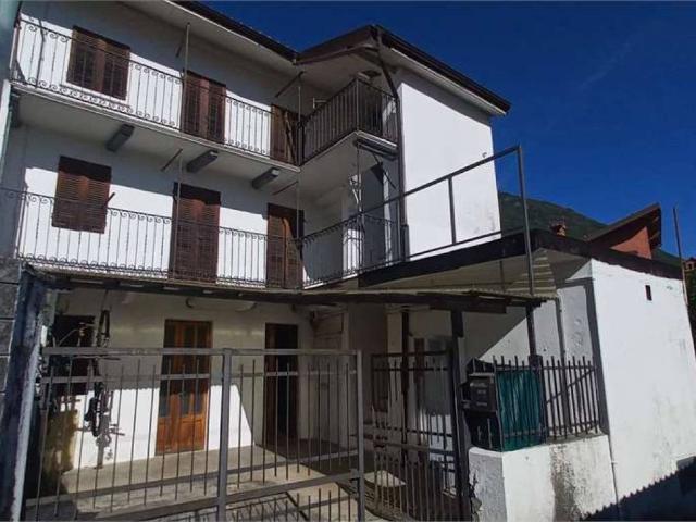 Casa indipendente in vendita a Gravellona Toce VB
