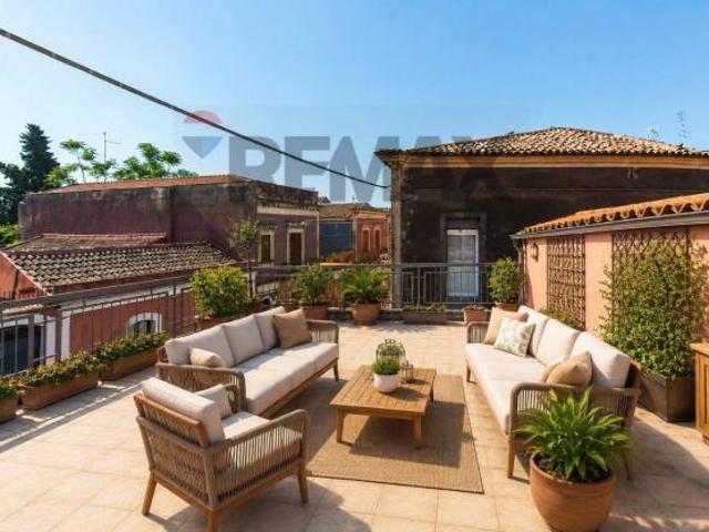 Casa Indipendente in vendita a Gravina di Catania