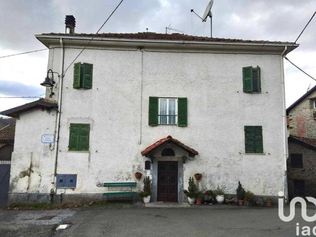 Casa indipendente in vendita a Grognardo AL