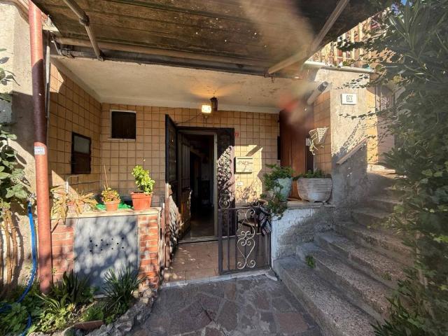 Casa indipendente in vendita a Grottaferrata RM