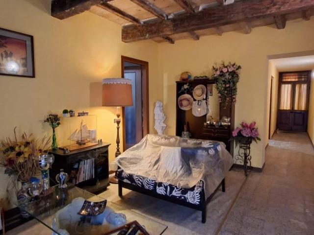 Casa indipendente in vendita a Guarda Veneta RO