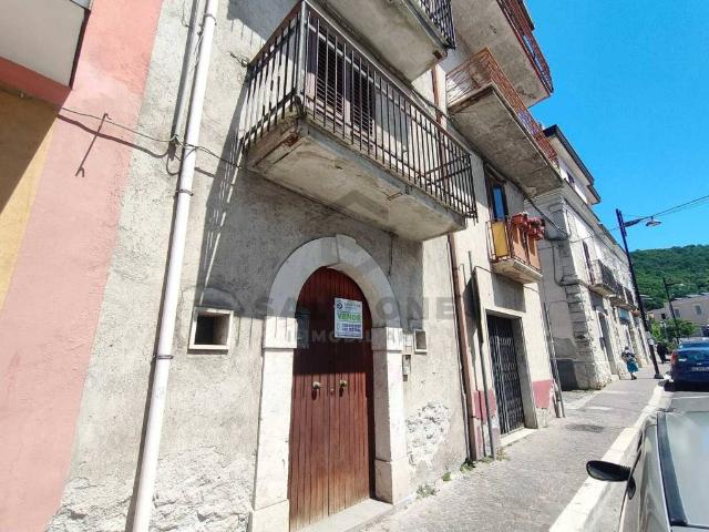 Casa indipendente in vendita a Guardia Sanframondi BN