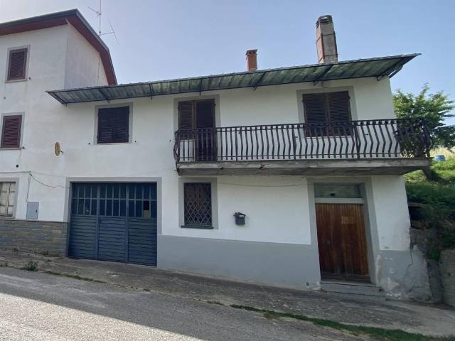 Casa indipendente in vendita a Gubbio PG