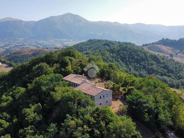 Casa indipendente in vendita a Gubbio PG
