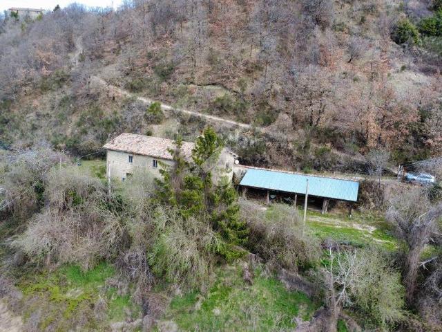 Casa indipendente in vendita a Gubbio PG
