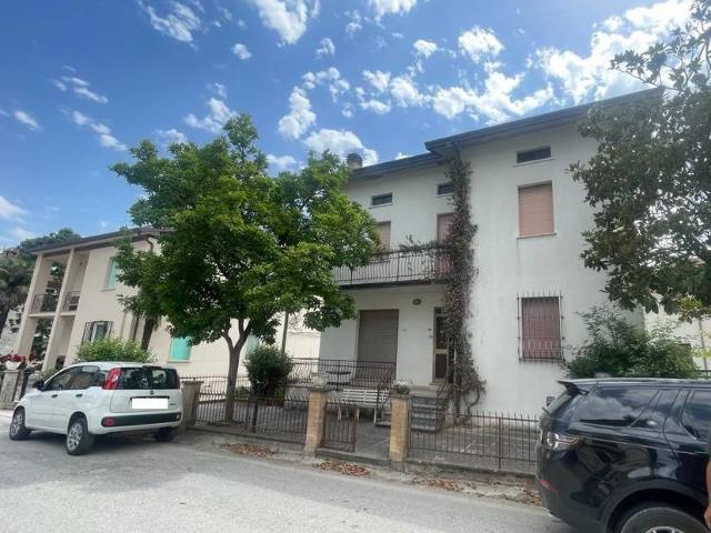 Casa indipendente in vendita a Gubbio PG