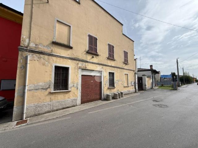 Casa indipendente in vendita a Dovera CR