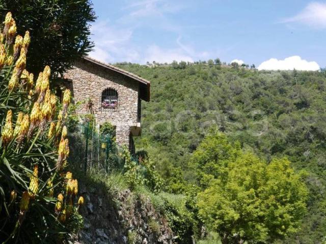 Casa indipendente in vendita a Dolceacqua
