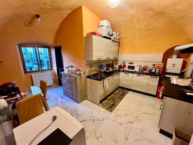 Casa indipendente in vendita a Dolceacqua
