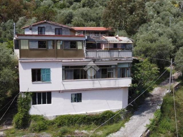 Casa indipendente in vendita a Dolceacqua IM