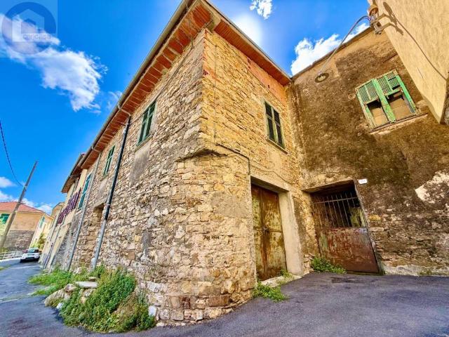 Casa indipendente in vendita a Dolcedo IM