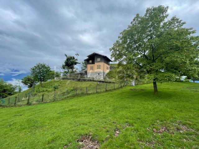 Casa indipendente in vendita a Domaso via per Vercana