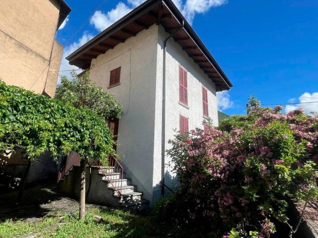 Casa indipendente in vendita a Dazio