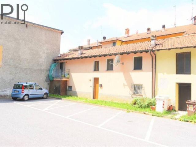 Casa indipendente in vendita a Dego SV