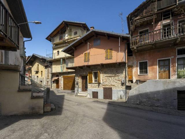Casa indipendente in vendita a Demonte CN