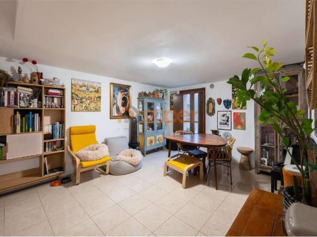 Casa indipendente in vendita a Deruta PG
