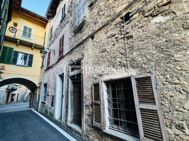 Casa indipendente in vendita a Dizzasco
