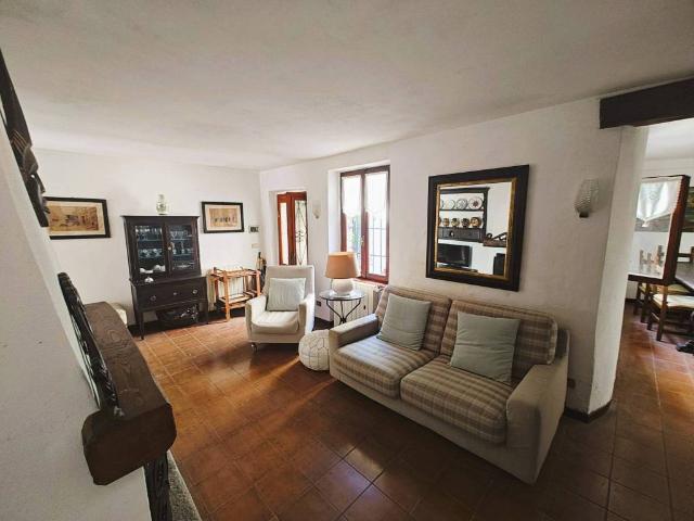 Casa indipendente in vendita a Dizzasco CO