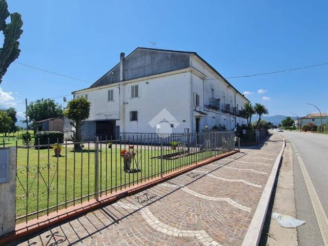Casa indipendente in vendita a Dugenta BN