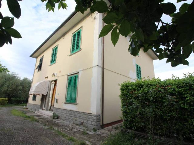Casa indipendente in vendita a Empoli FI