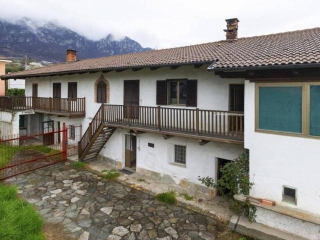 Casa indipendente in vendita a Envie CN