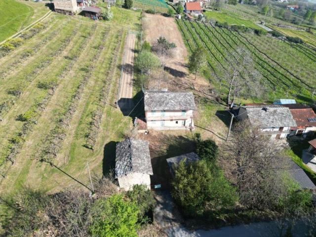 Casa indipendente in vendita a Envie CN