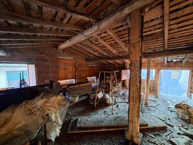 Casa indipendente in vendita a Endine Gaiano