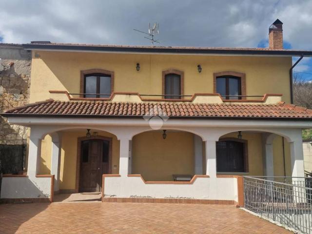 Casa indipendente in vendita a Foglianise BN