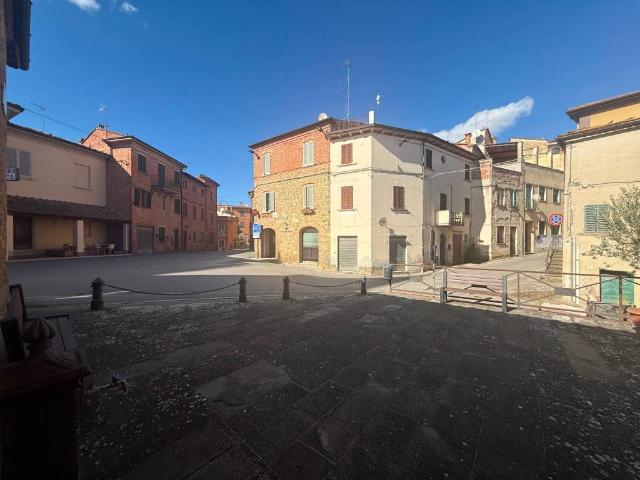 Casa indipendente in vendita a Foiano della Chiana AR