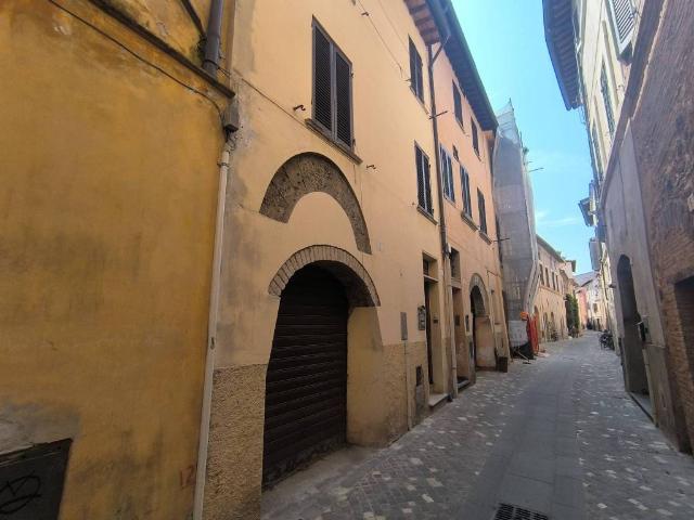 Casa indipendente in vendita a Foligno PG