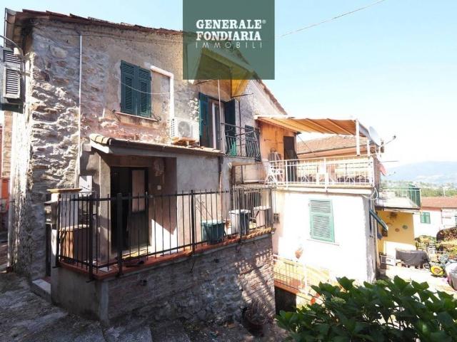 Casa indipendente in vendita a Follo SP