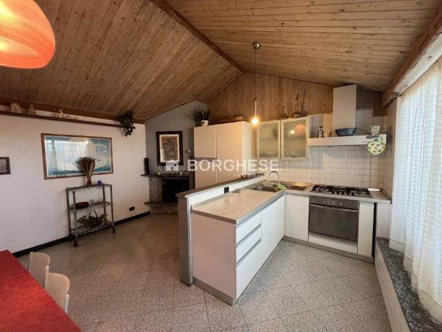 Casa indipendente in vendita a Follo SP