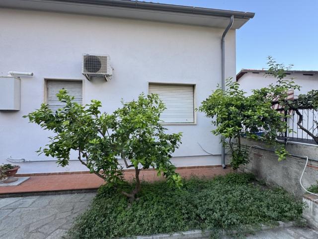 CASA INDIPENDENTE in VENDITA a FOLLONICA CASSARELLO