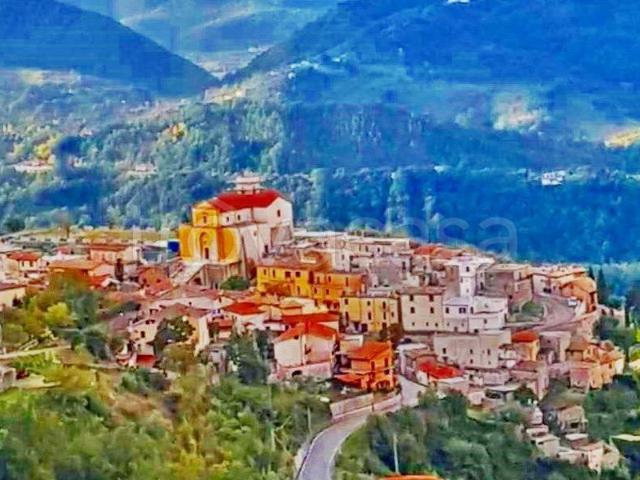 Casa indipendente in vendita a Forcella, Pescosolido
