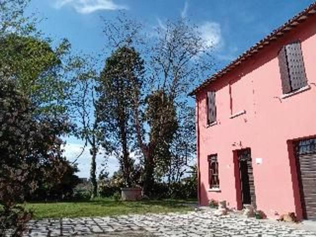 Casa indipendente in vendita a Forli'